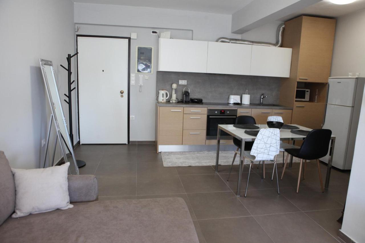 55 Egnatia Apartment *
